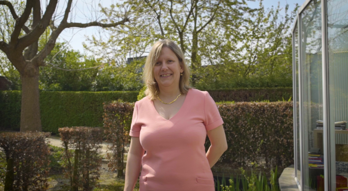 Découvrez l'histoire de Isabelle